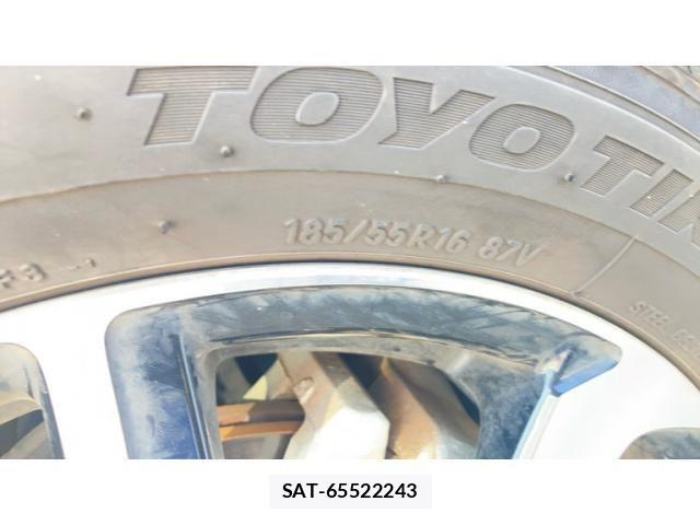 Toyota COROLLA AXIO 2017-11 8229294-4