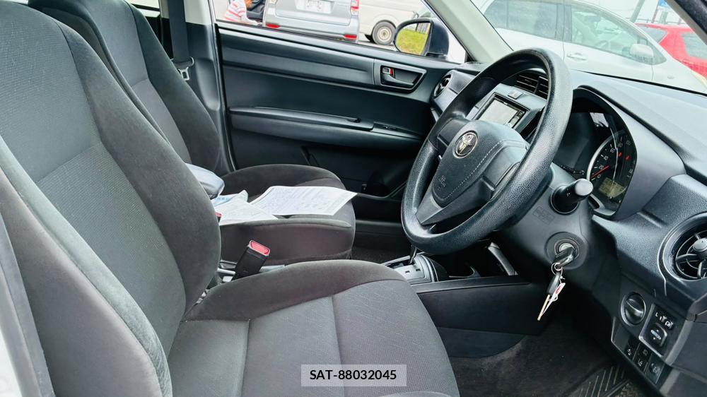 Toyota COROLLA AXIO 2019-06 8226969-11
