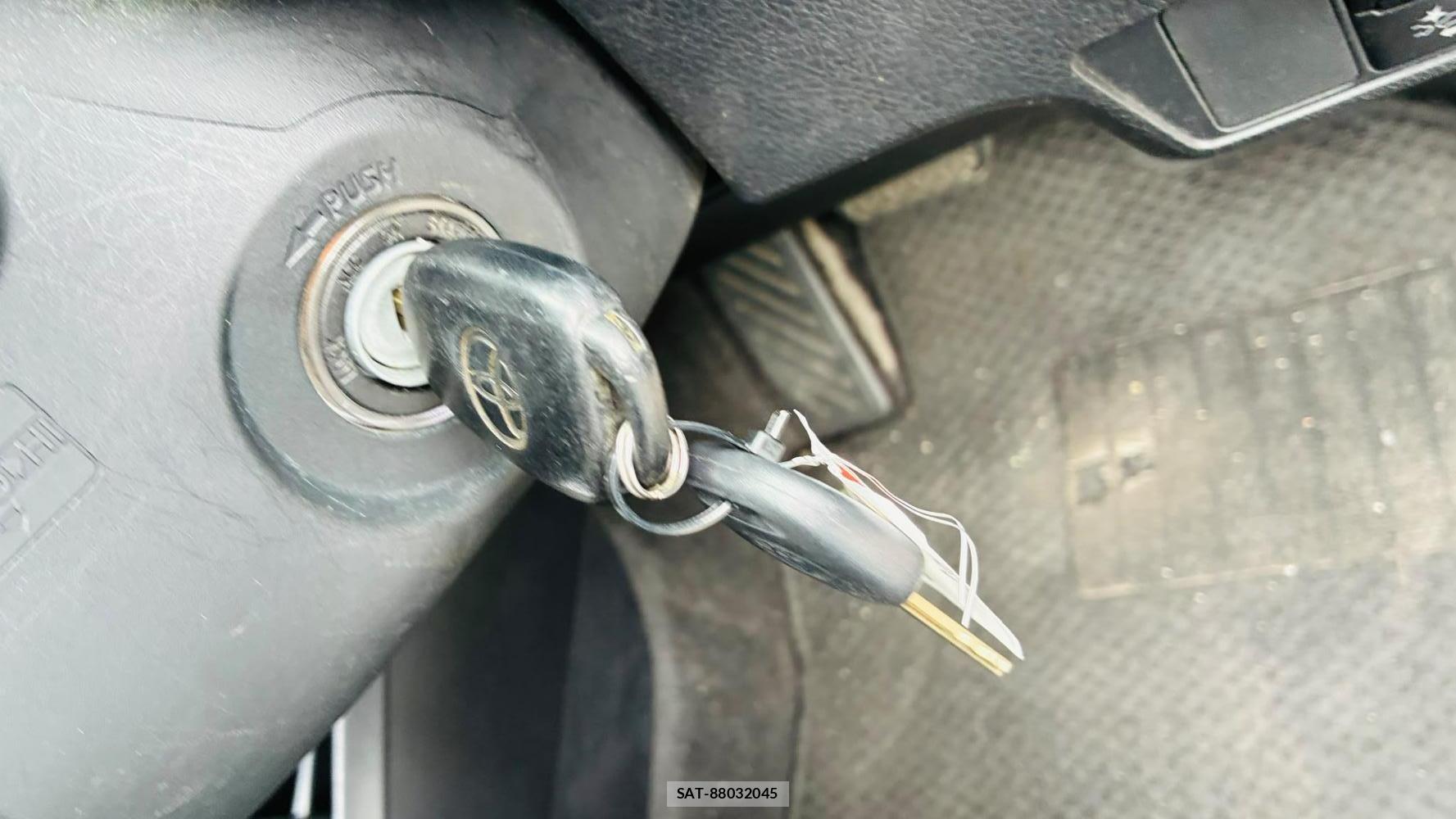 Toyota COROLLA AXIO 2019-06 8226969-16