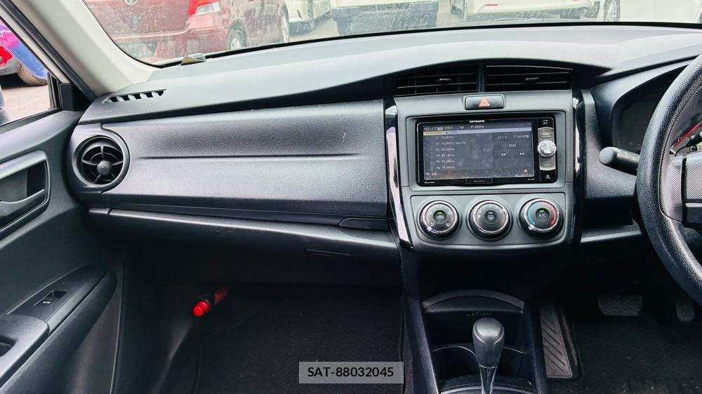 Toyota COROLLA AXIO 2019-06 8226969-17