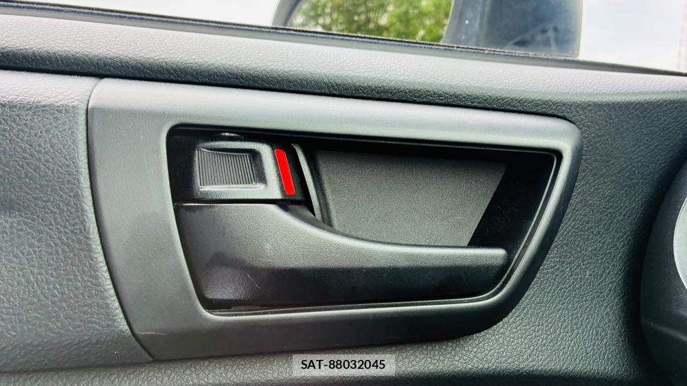Toyota COROLLA AXIO 2019-06 8226969-23