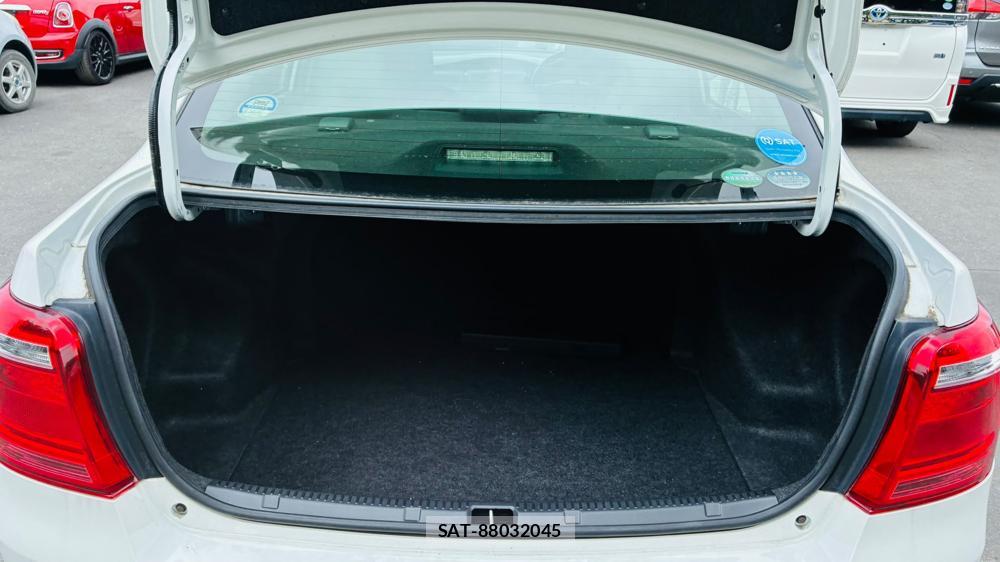 Toyota COROLLA AXIO 2019-06 8226969-26