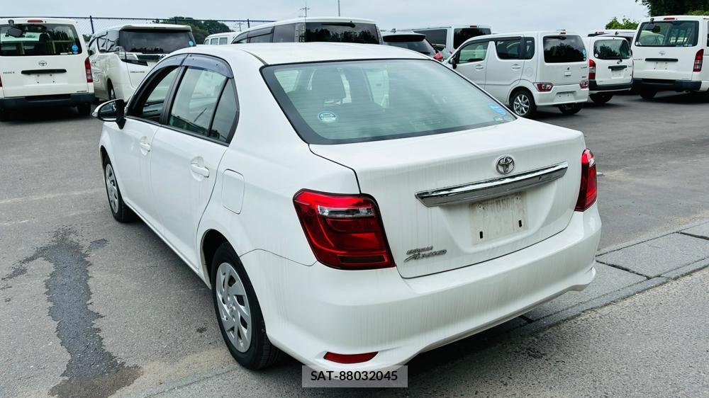 Toyota COROLLA AXIO 2019-06 8226969-2