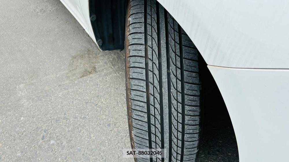 Toyota COROLLA AXIO 2019-06 8226969-32