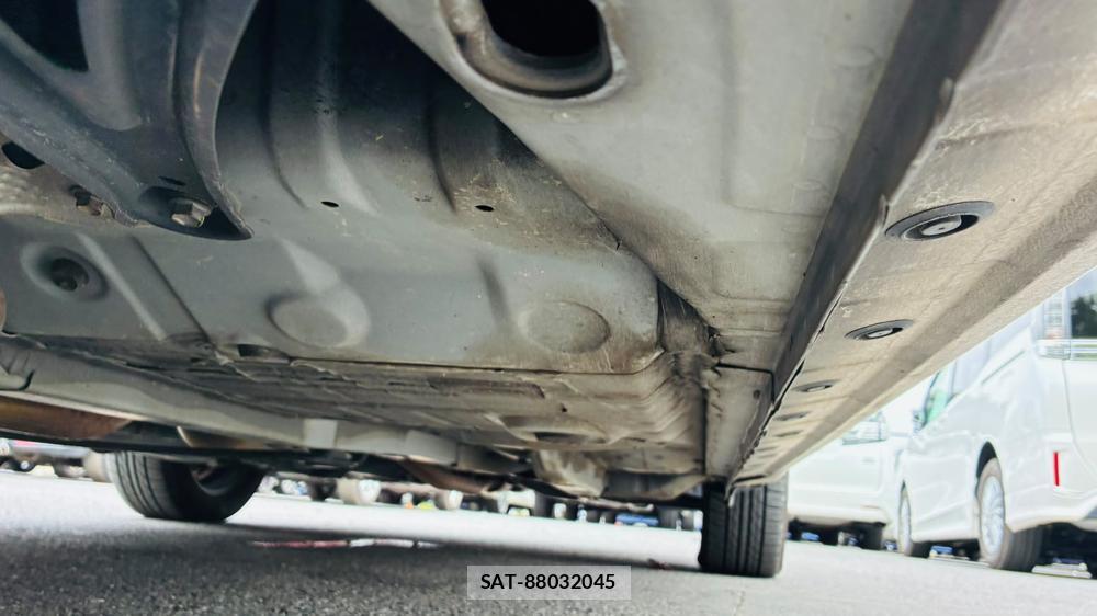 Toyota COROLLA AXIO 2019-06 8226969-38