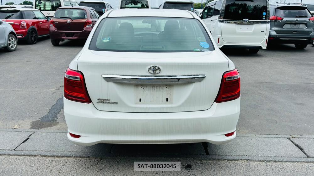 Toyota COROLLA AXIO 2019-06 8226969-3