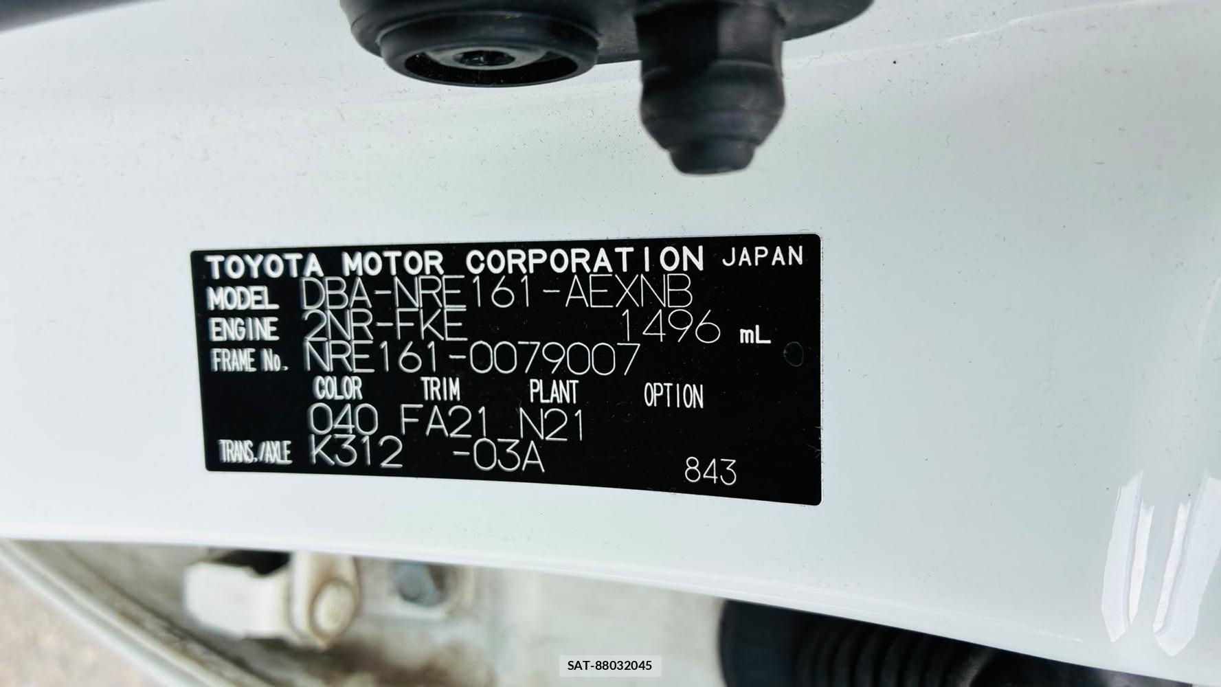 Toyota COROLLA AXIO 2019-06 8226969-40