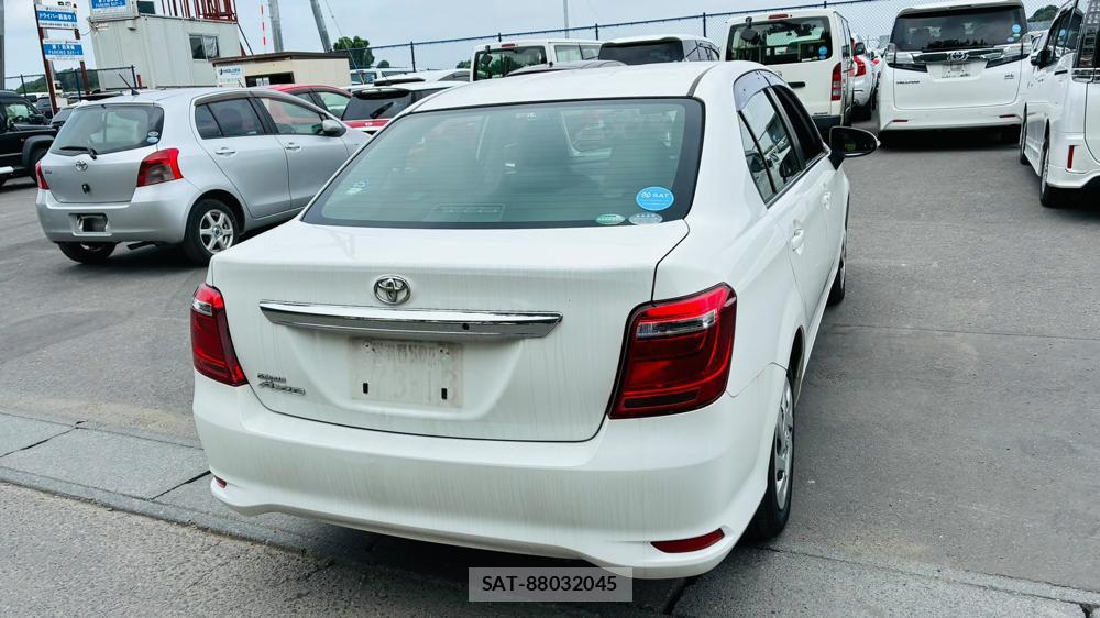 Toyota COROLLA AXIO 2019-06 8226969-4