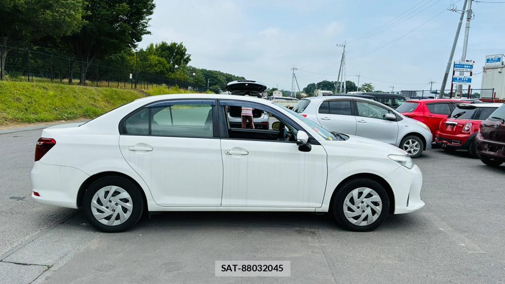 Toyota COROLLA AXIO 2019-06 8226969-5