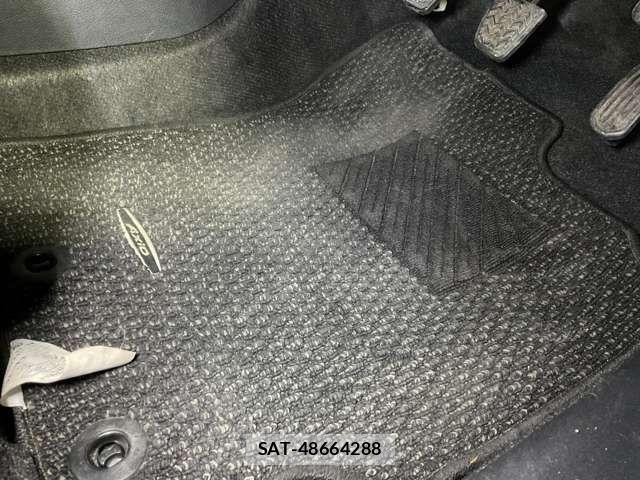Toyota COROLLA AXIO 2015-12 8244857-18