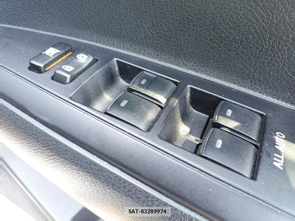 Toyota COROLLA AXIO 2019-07 8244210-13