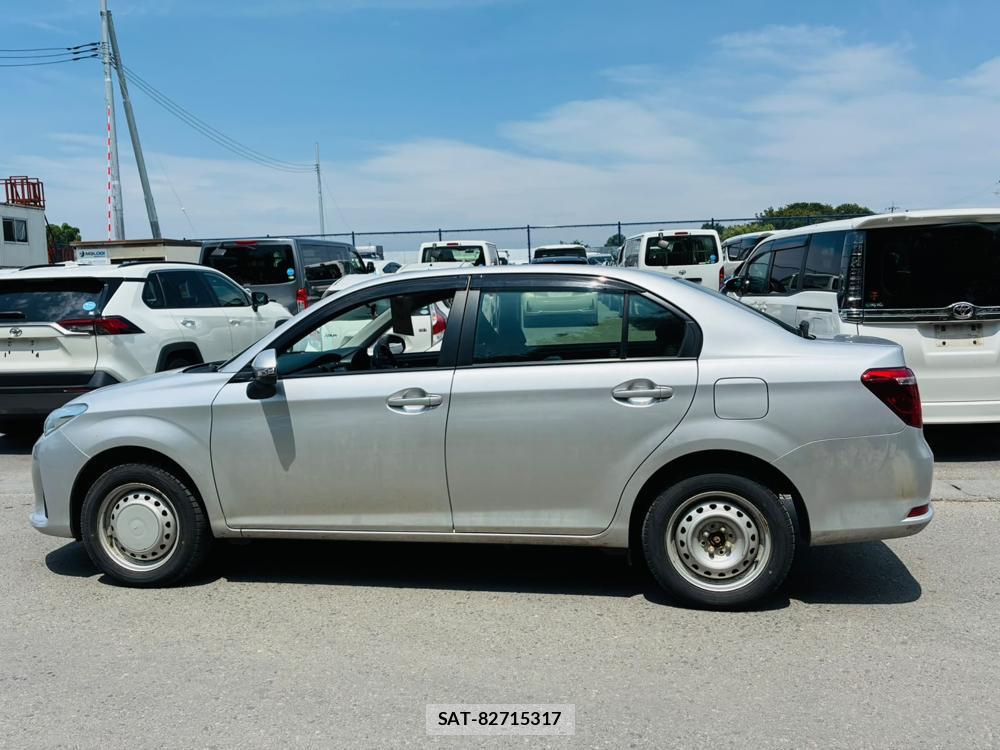 Toyota COROLLA AXIO 2019-06 8243587-1