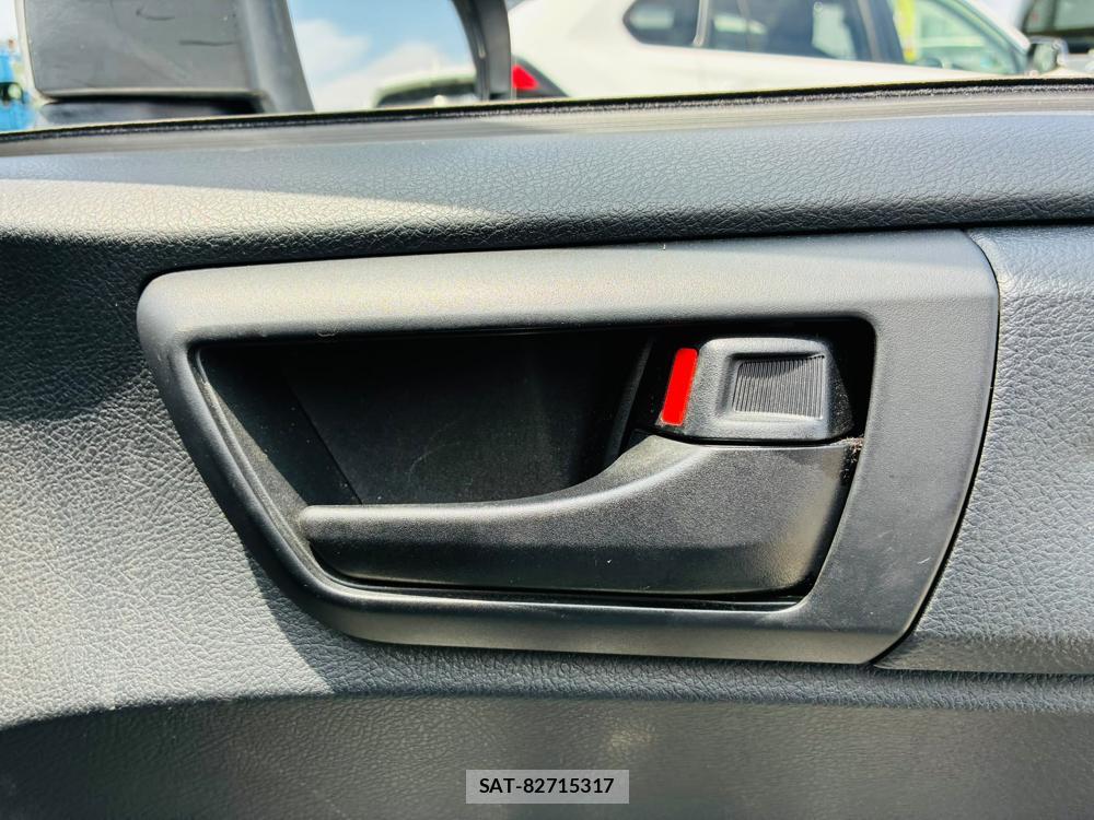 Toyota COROLLA AXIO 2019-06 8243587-20