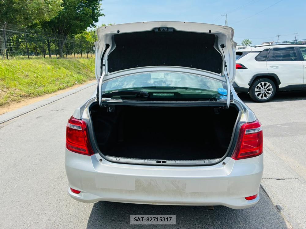 Toyota COROLLA AXIO 2019-06 8243587-25