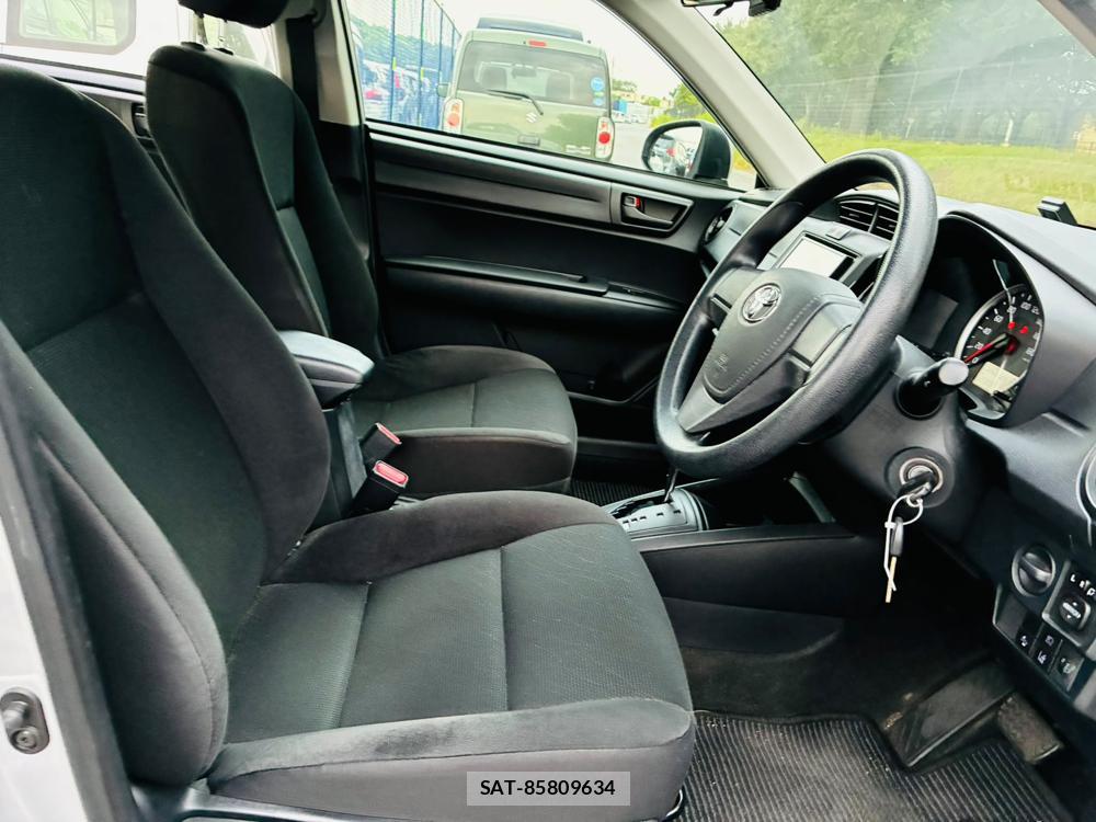 Toyota COROLLA AXIO 2019-03 8255584-11