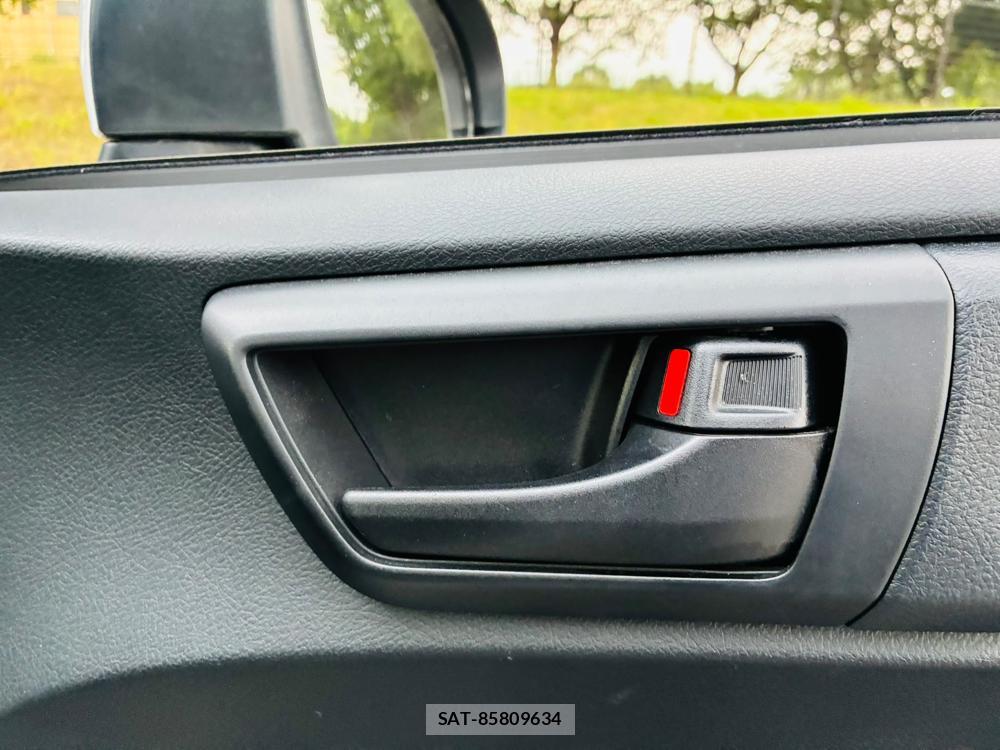 Toyota COROLLA AXIO 2019-03 8255584-20