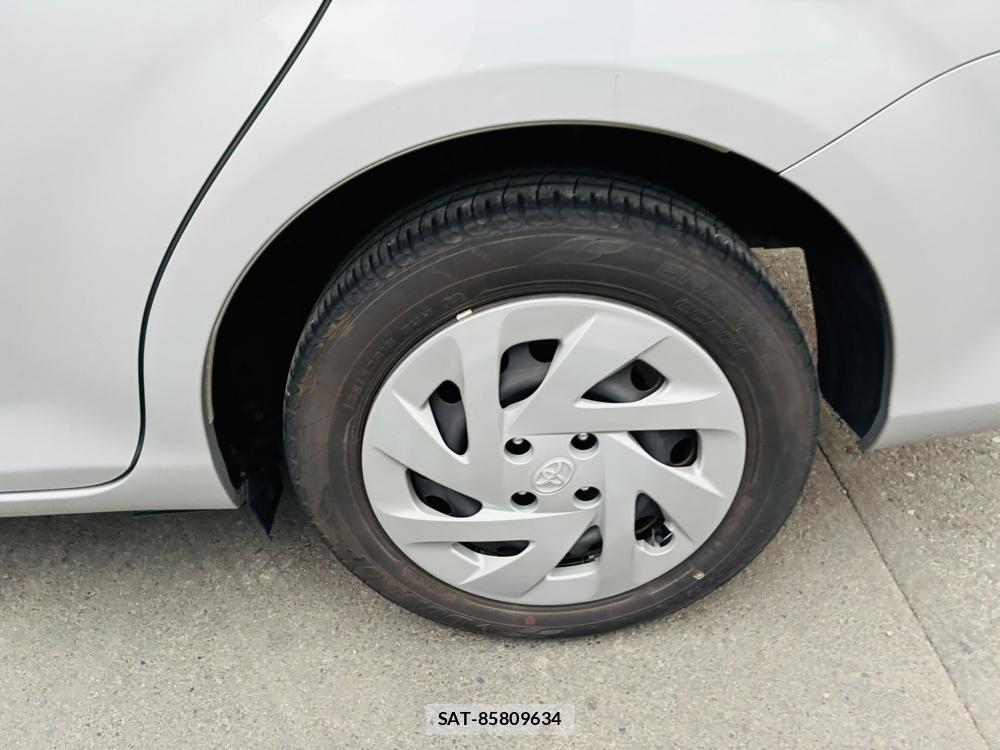 Toyota COROLLA AXIO 2019-03 8255584-29