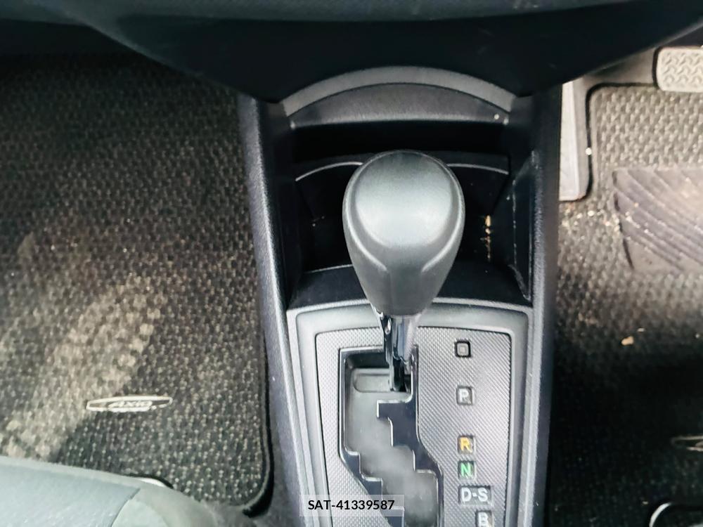 Toyota COROLLA AXIO 2019-06 8184135-20