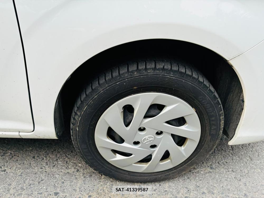 Toyota COROLLA AXIO 2019-06 8184135-28