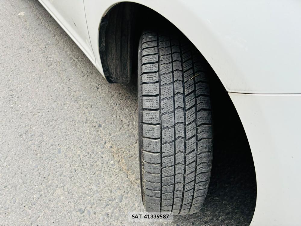 Toyota COROLLA AXIO 2019-06 8184135-32