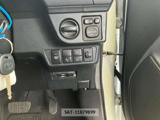 Toyota COROLLA AXIO 2019-03 8282302-2