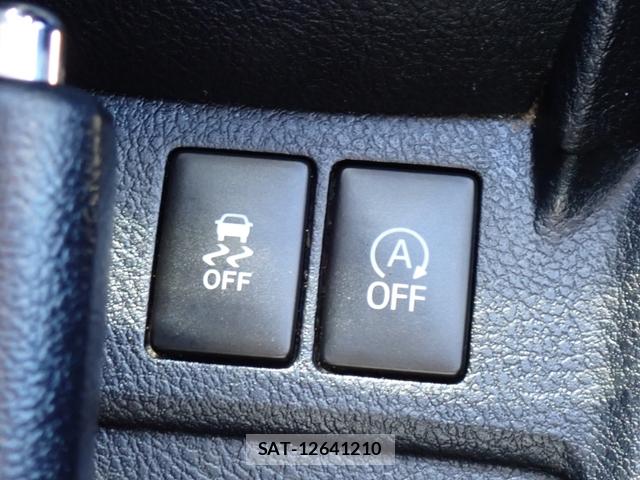 Toyota COROLLA AXIO 2020-12 8282305-11