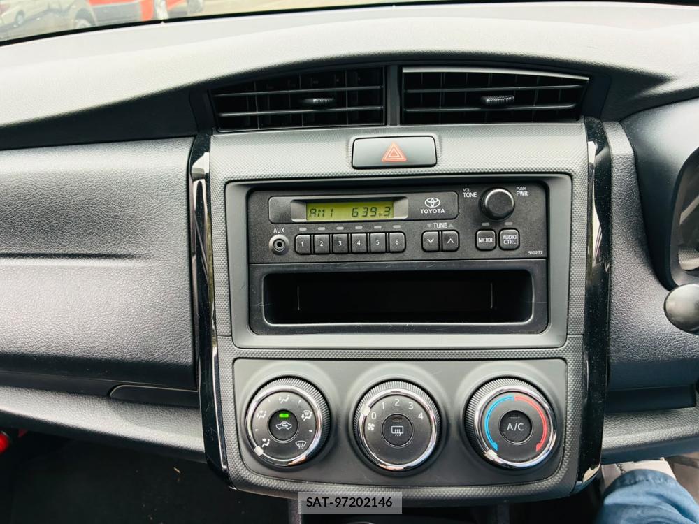 Toyota COROLLA AXIO 2019-07 8144156-18