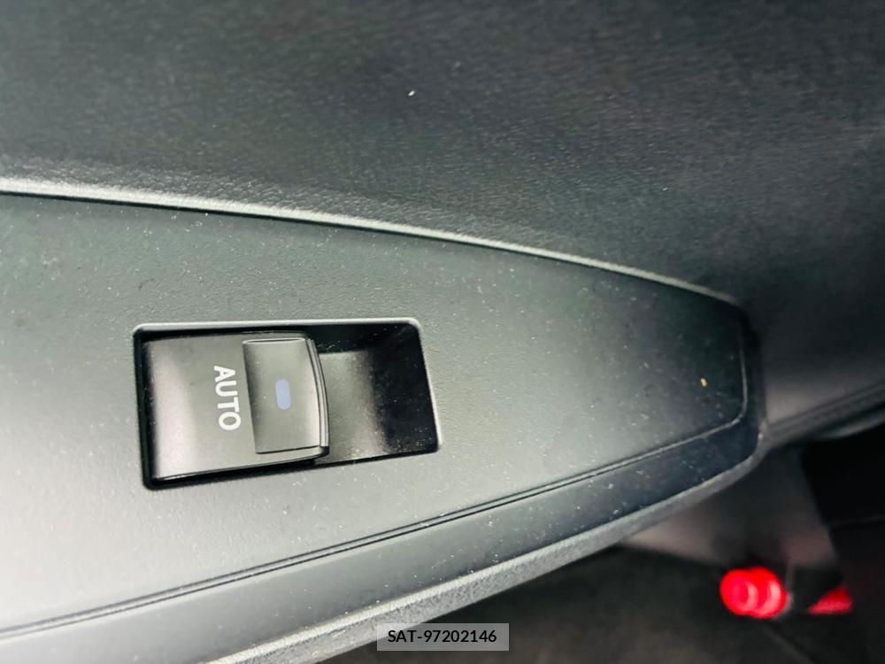 Toyota COROLLA AXIO 2019-07 8144156-23