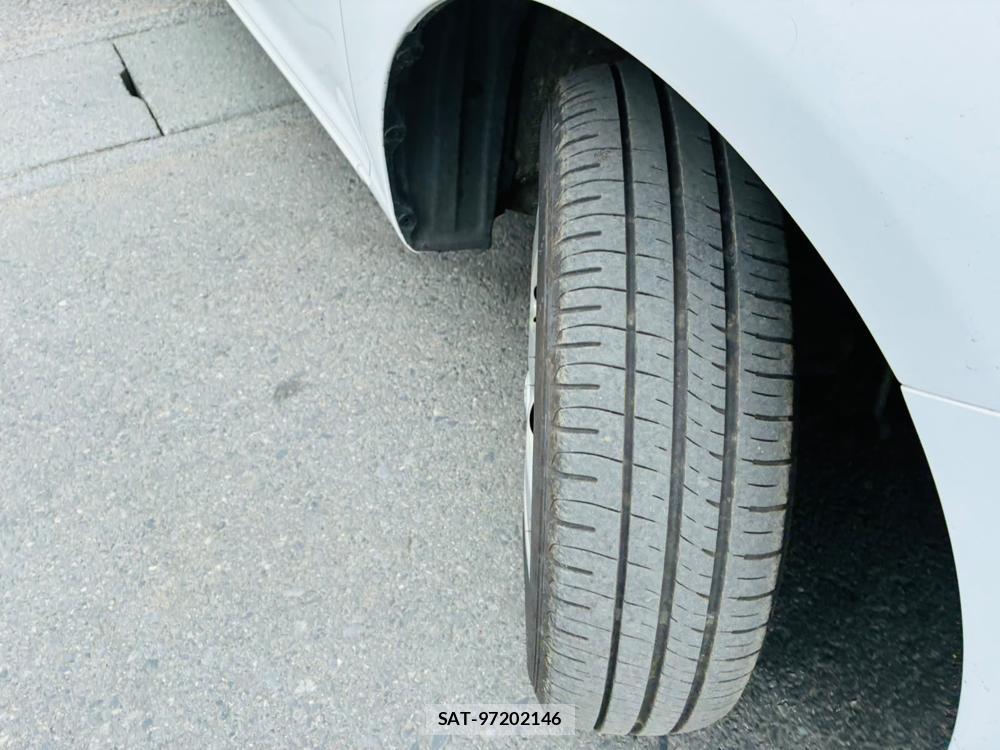 Toyota COROLLA AXIO 2019-07 8144156-31