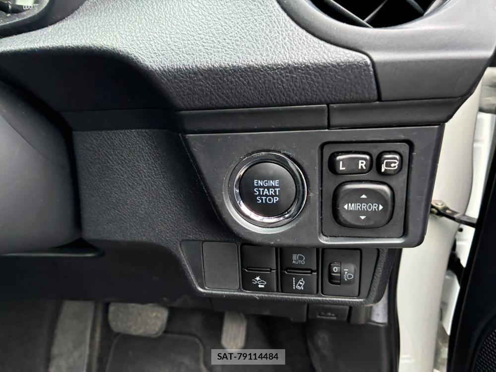 Toyota COROLLA AXIO 2020-07 8199198-16