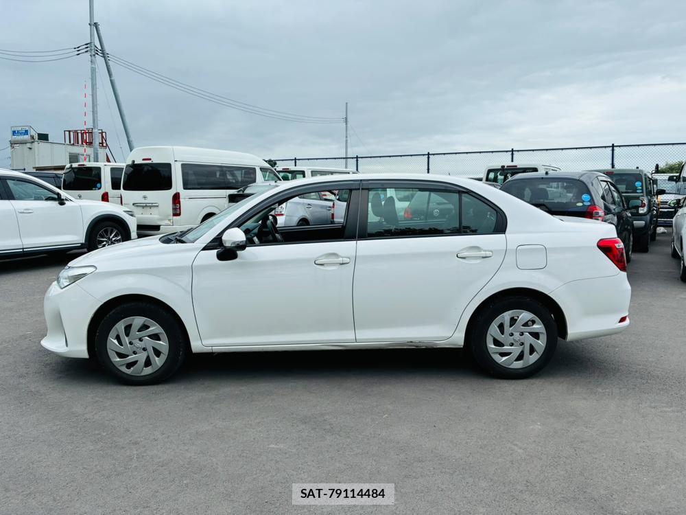 Toyota COROLLA AXIO 2020-07 8199198-1