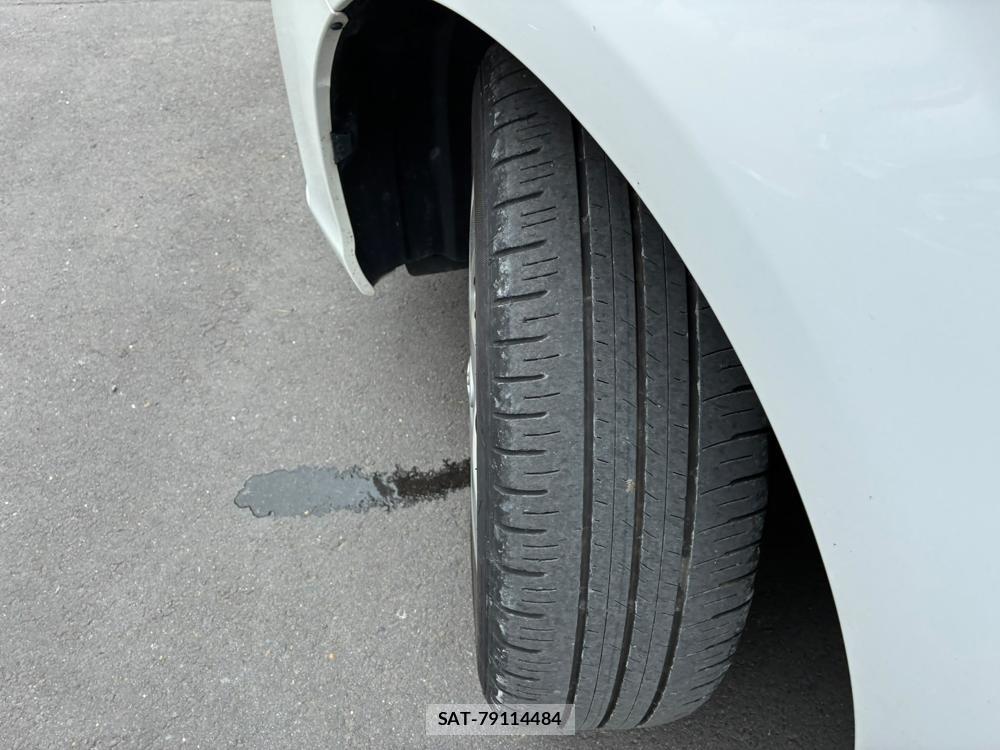 Toyota COROLLA AXIO 2020-07 8199198-31