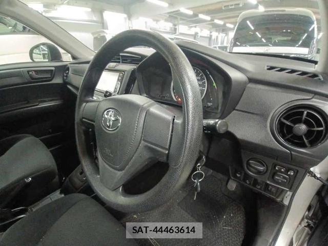 Toyota COROLLA AXIO 2019-07 8298898-10