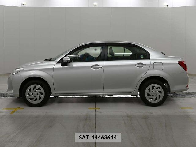 Toyota COROLLA AXIO 2019-07 8298898-1