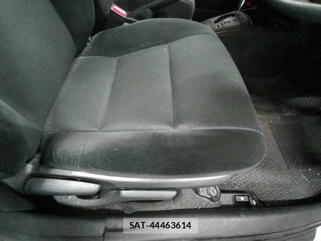 Toyota COROLLA AXIO 2019-07 8298898-8