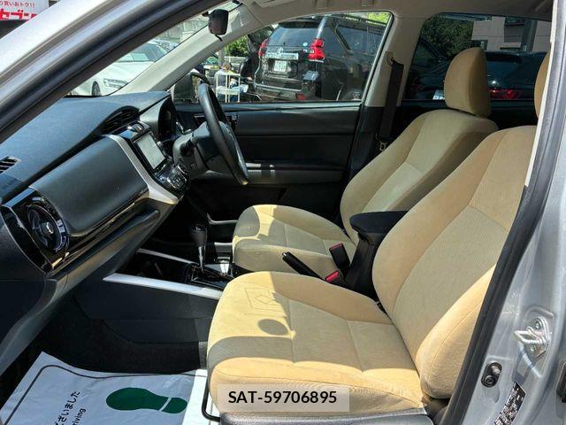 Toyota COROLLA AXIO 2017-11 8313742-19