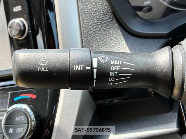 Toyota COROLLA AXIO 2017-11 8313742-8