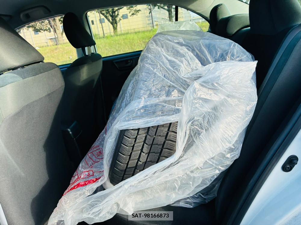 Toyota COROLLA AXIO 2019-03 7958670-9