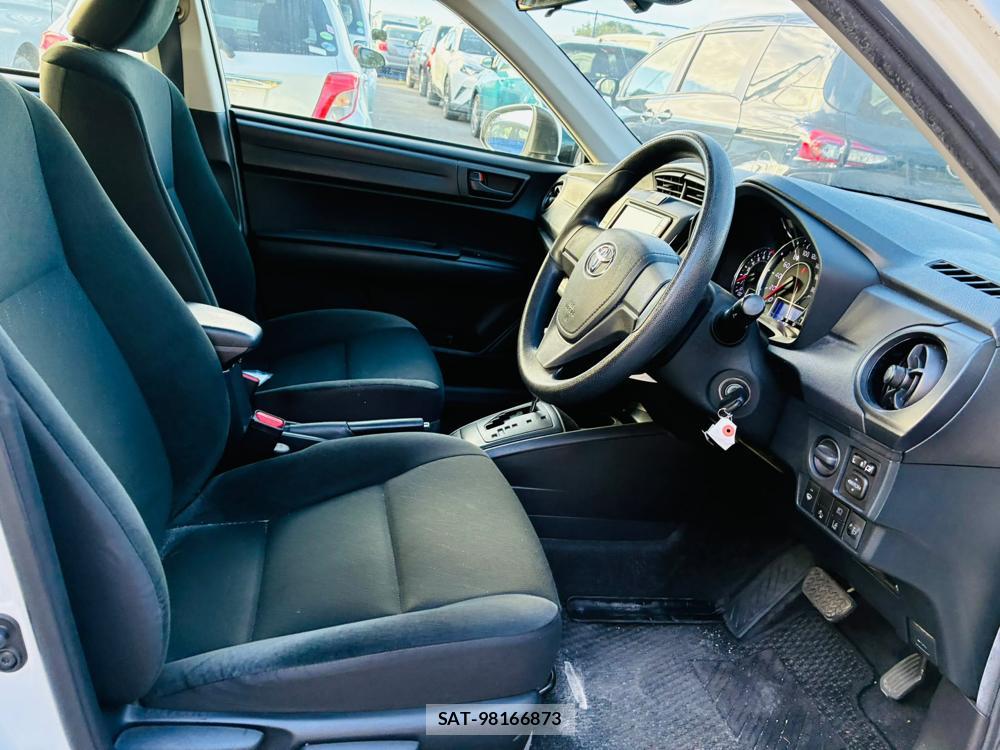 Toyota COROLLA AXIO 2019-03 7958670-11