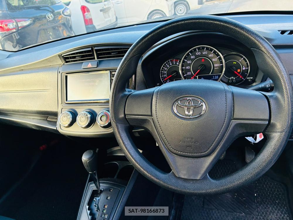 Toyota COROLLA AXIO 2019-03 7958670-12