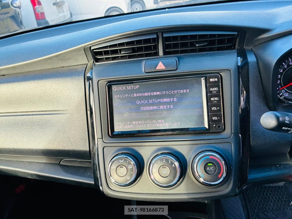 Toyota COROLLA AXIO 2019-03 7958670-15