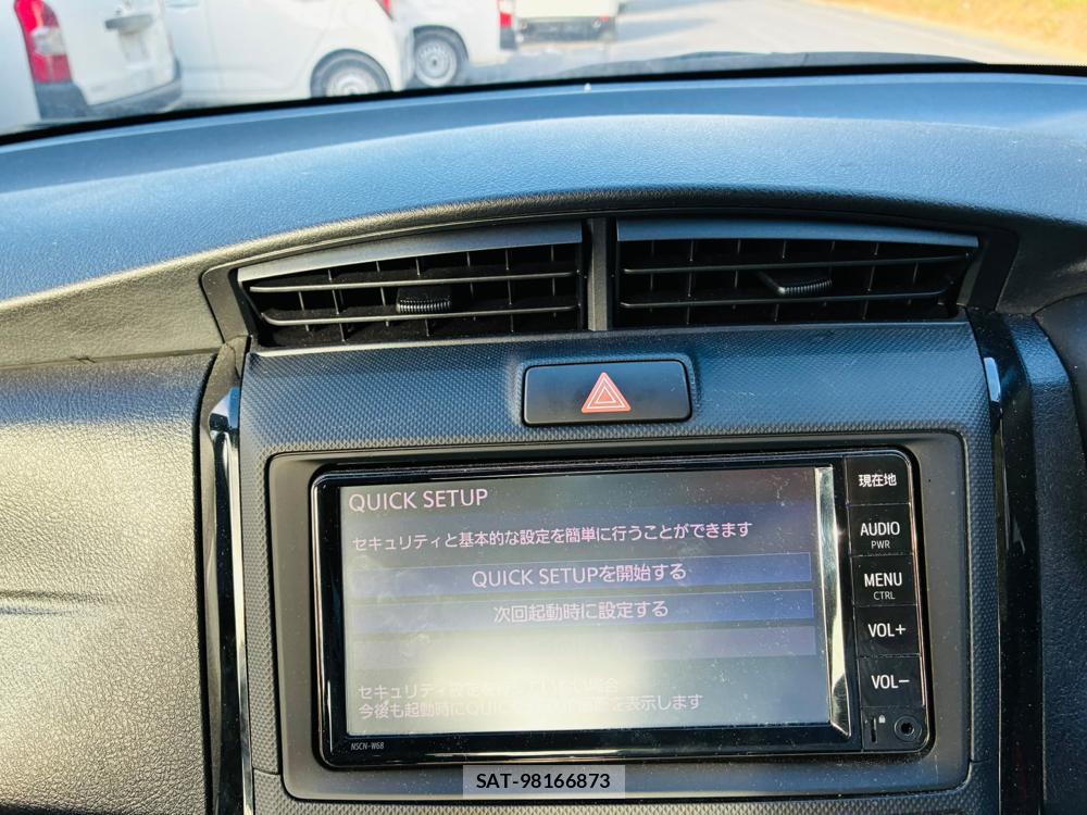 Toyota COROLLA AXIO 2019-03 7958670-16