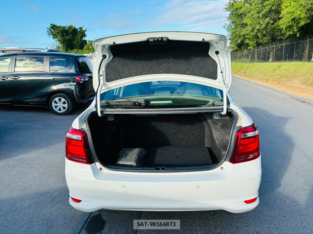 Toyota COROLLA AXIO 2019-03 7958670-23