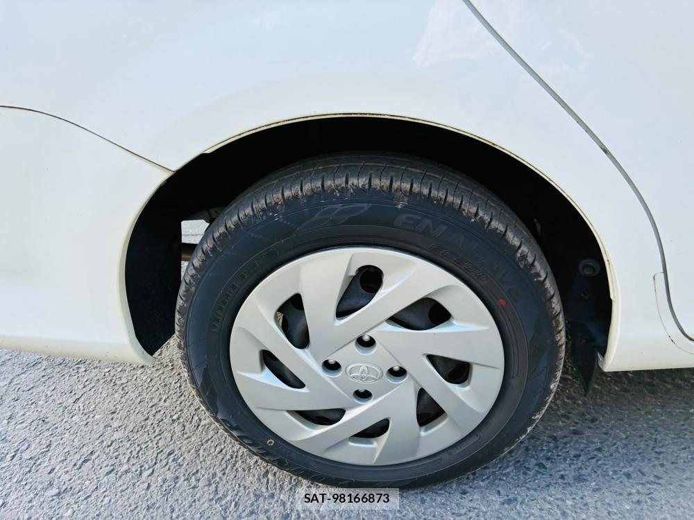 Toyota COROLLA AXIO 2019-03 7958670-24