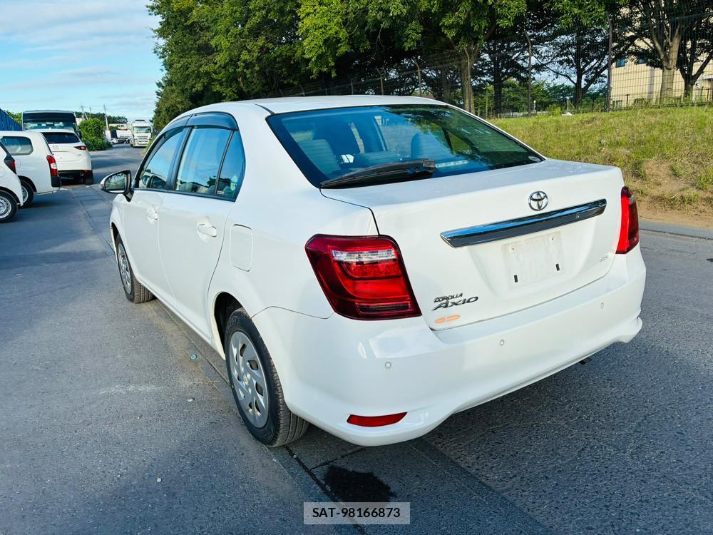 Toyota COROLLA AXIO 2019-03 7958670-2