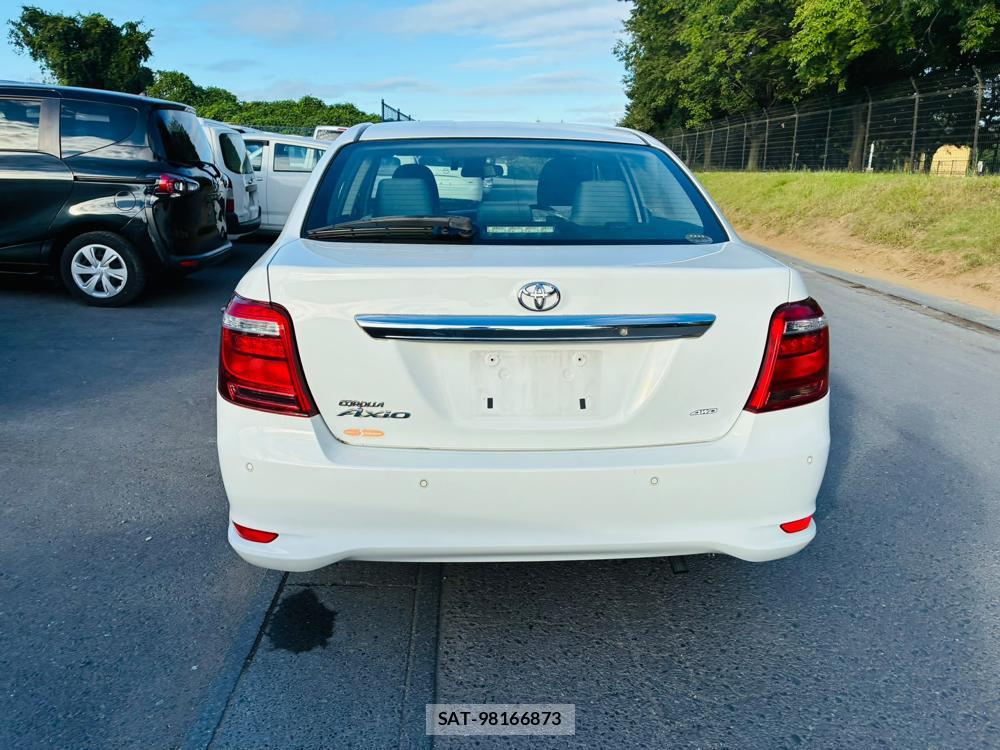 Toyota COROLLA AXIO 2019-03 7958670-3