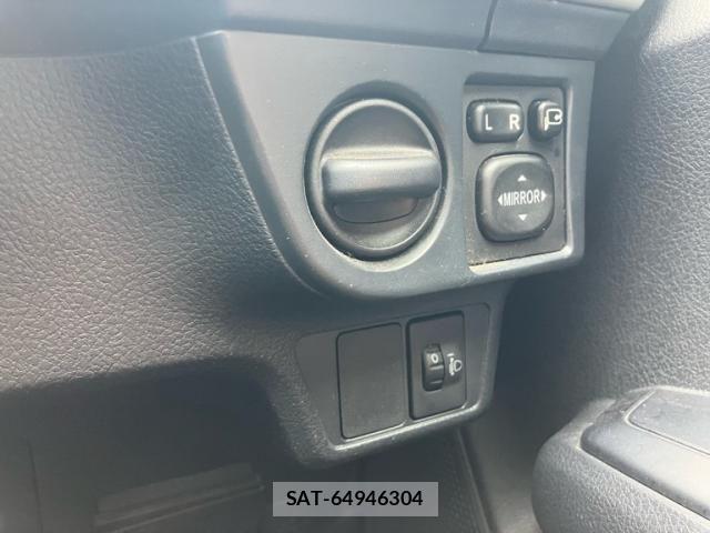 Toyota COROLLA AXIO 2012-07 8335256-14