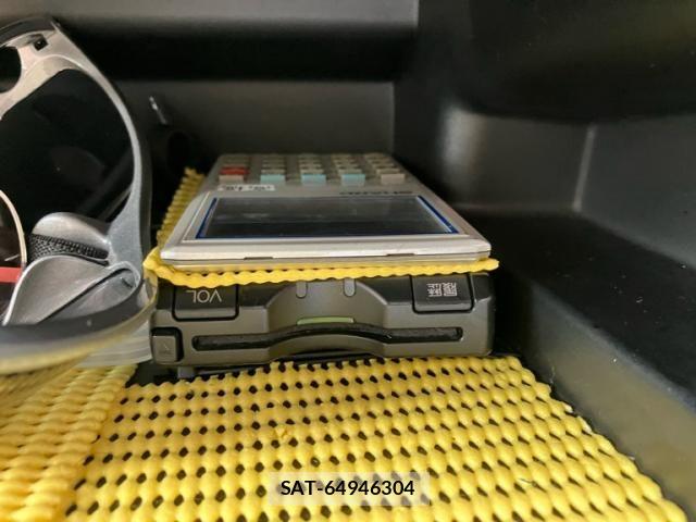 Toyota COROLLA AXIO 2012-07 8335256-22