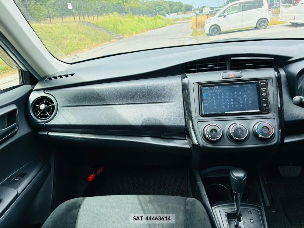 Toyota COROLLA AXIO 2019-07 8298898-17