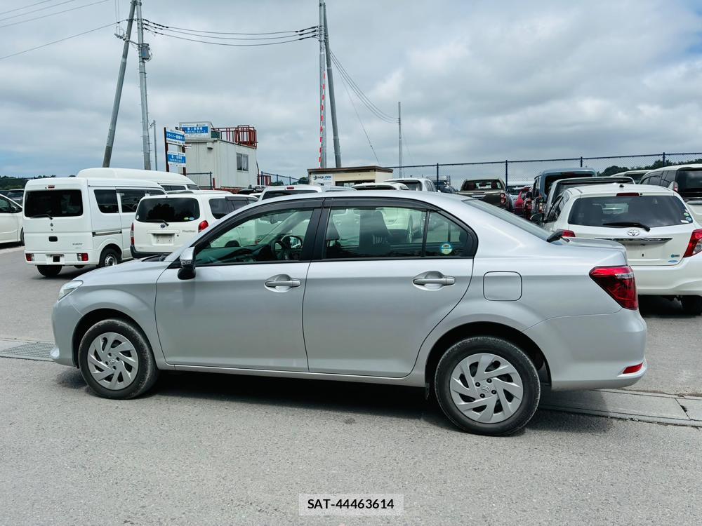 Toyota COROLLA AXIO 2019-07 8298898-1